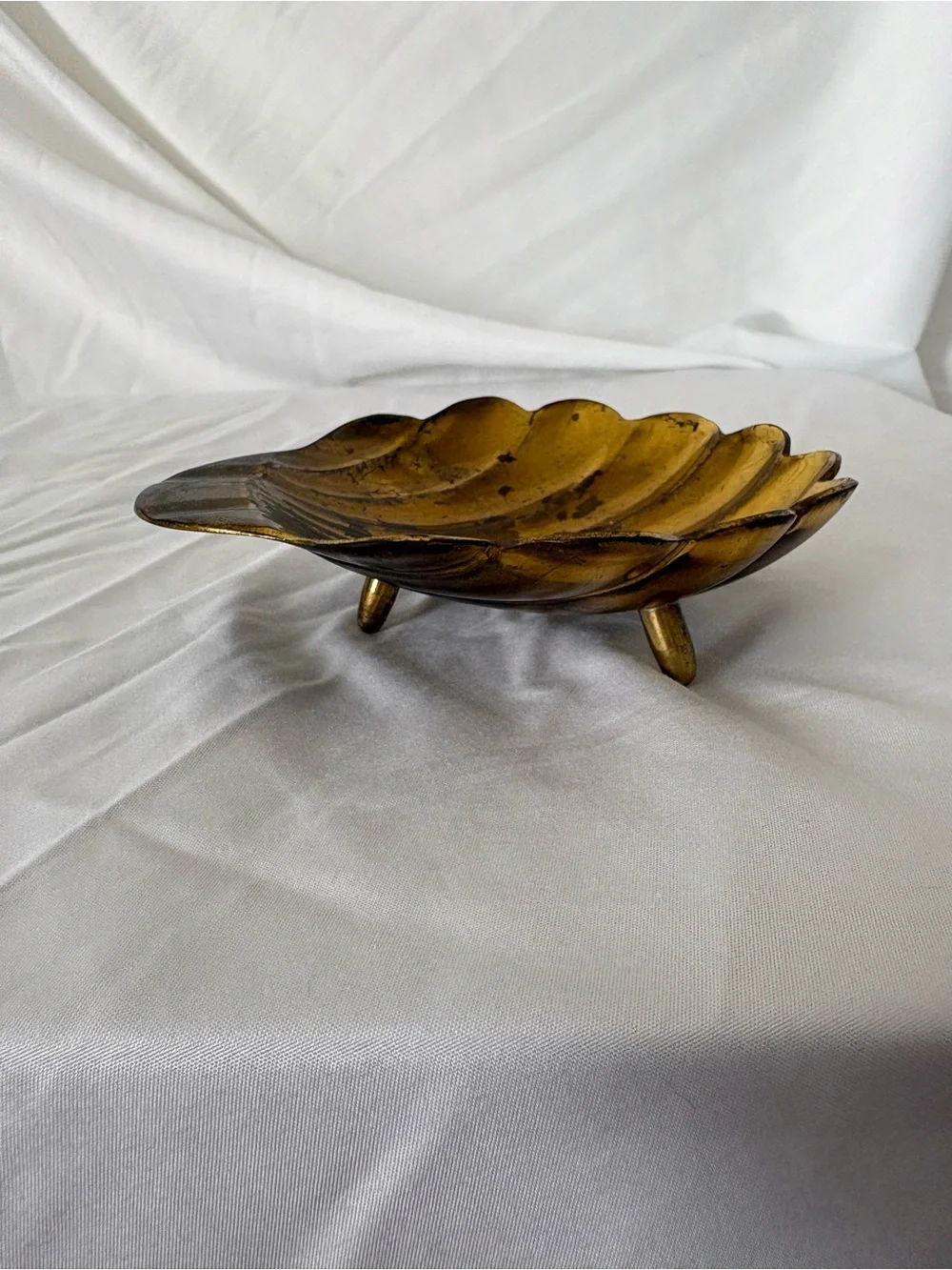 Vintage brass footed sea shell tray trinket holder home decor accent midcentury